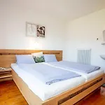 Apartment Stoffenhof Zell am See